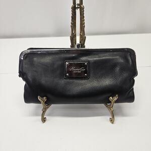 Kenneth Cole New York Wallet Clutch Black Buttery Leather Double Kiss Lock Close